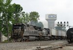 NS 8741 & 8362 lead train 218 past the signals at Aycock